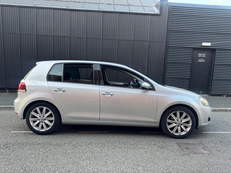 Volkswagen Golf 2.0 TDI GT DSG