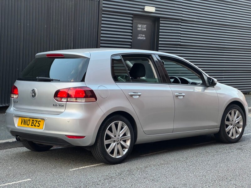 Volkswagen Golf 2.0 TDI GT DSG